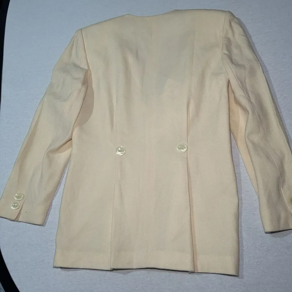 VTG Christian Dior jacket sz 8 in cream, double-breasted design
